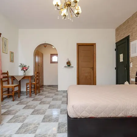 Orama Apartment *