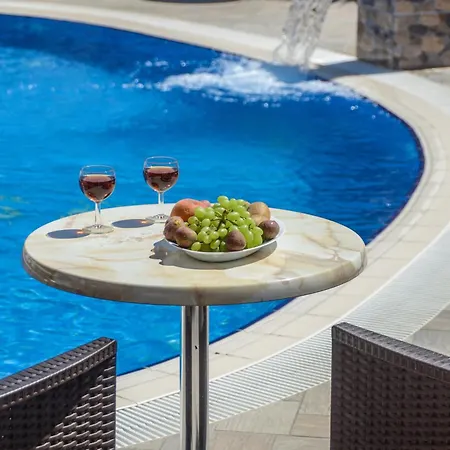 Orama * Айя-Анна