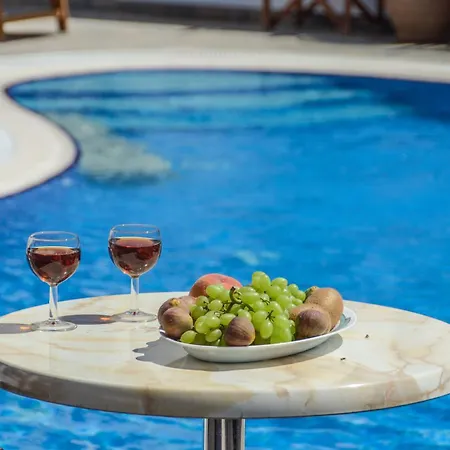 Orama Апартаменты *